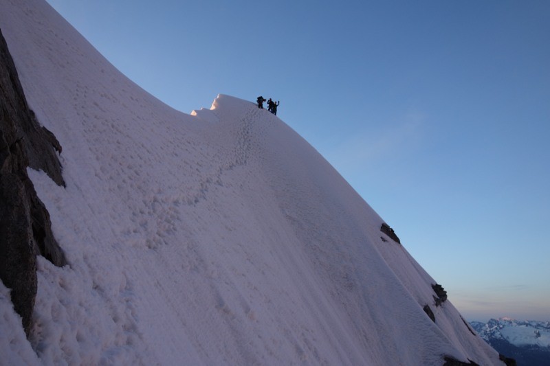 Am Kuffnergrat hoch zum Mont Maudit.