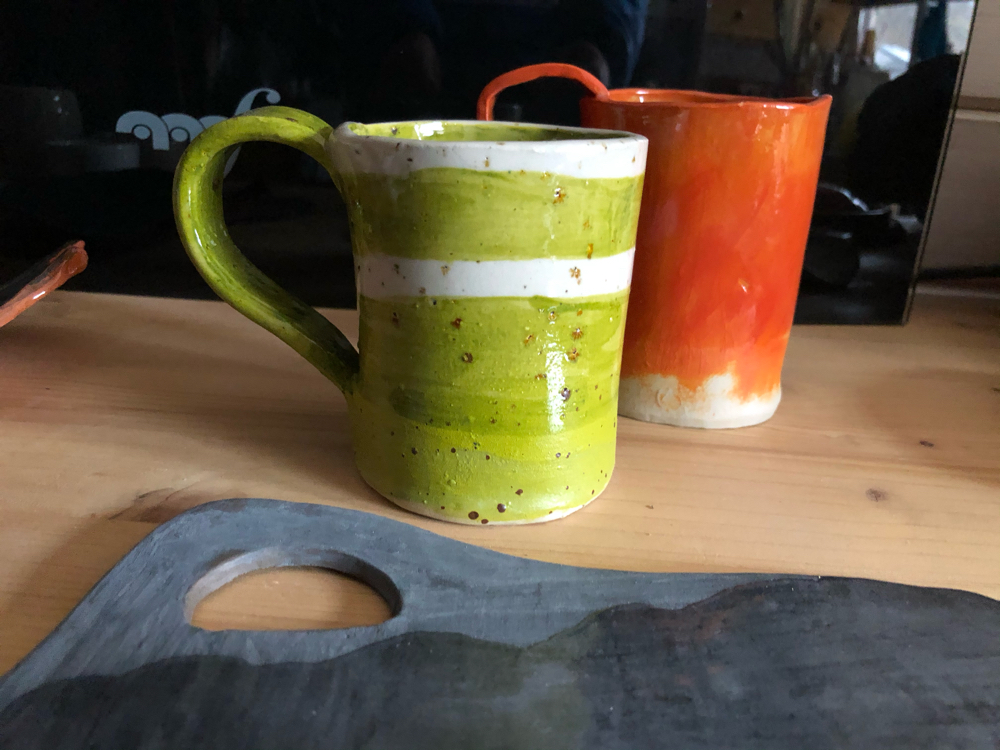 Tazze grès, arancio e verde i miei colori preferiti.