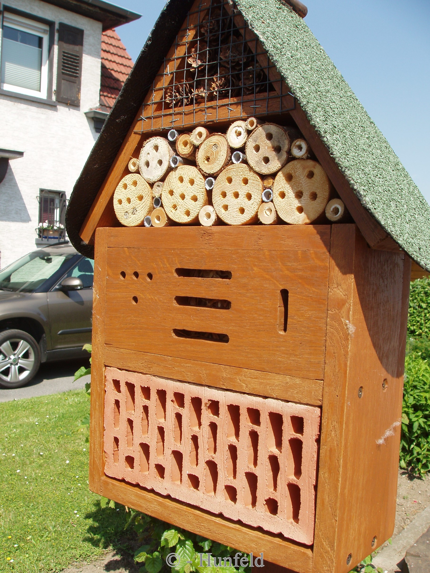 Mauerstein Lochstein Ton Insektenhotel richtig falsch Bambus Holzarten