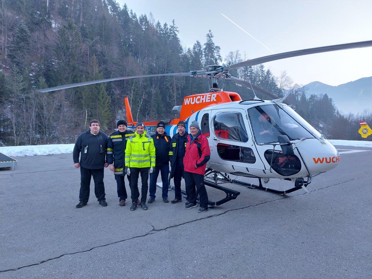 Ausbildung "Lawinensprengen vom Hubschrauber" in Ludesch/Vorarlberg