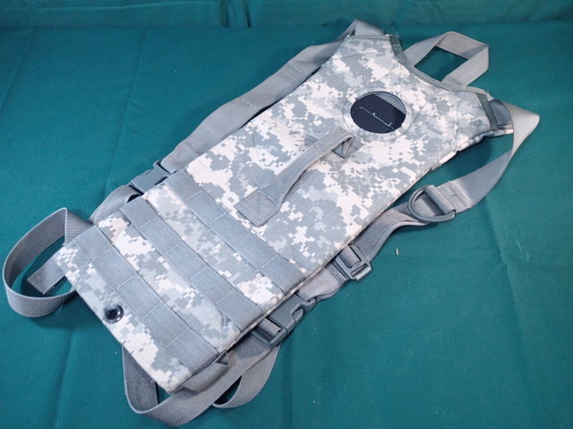 ⭐︎米軍 新品 CAMELBAK ウォーターバッグ②⭐︎ バッグのみ - 沖縄米軍放出品の専門店 | ディスカバリー58