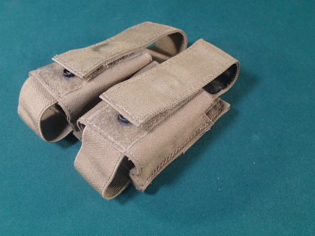 【米軍 US ARMY】グレネードポーチ　ダブル　新品未使用　4点 米軍 US ARMYグレネードポーチ ダブル 4点 デッドストック