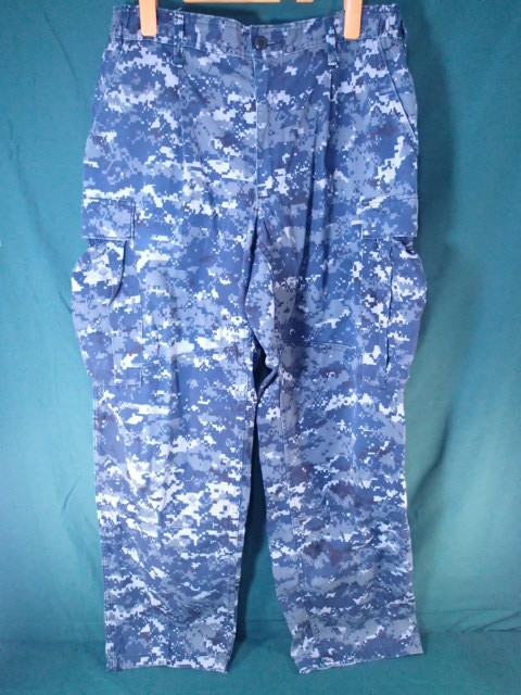 米軍放出品 SEALs使用 NWU AOR2 GORE-TEX パンツ - 沖縄米軍放 米軍放出品 SEALs使用 NWU AOR2 GORE-TEX パンツ - 沖縄米軍放