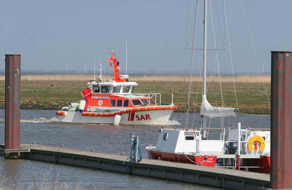 17.04.2010 "Gillis Gulbransson" zu Besuch im Otterndorfer Hafen Foto: Lutz Lühmann