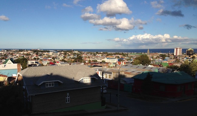 Punta Arenas in der Sonne - um 20:30 Uhr !