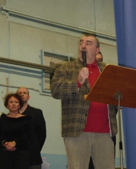 Jean Paul Villemagne présentant un à un les 12 lauréats du stade saint germanois judo-club.