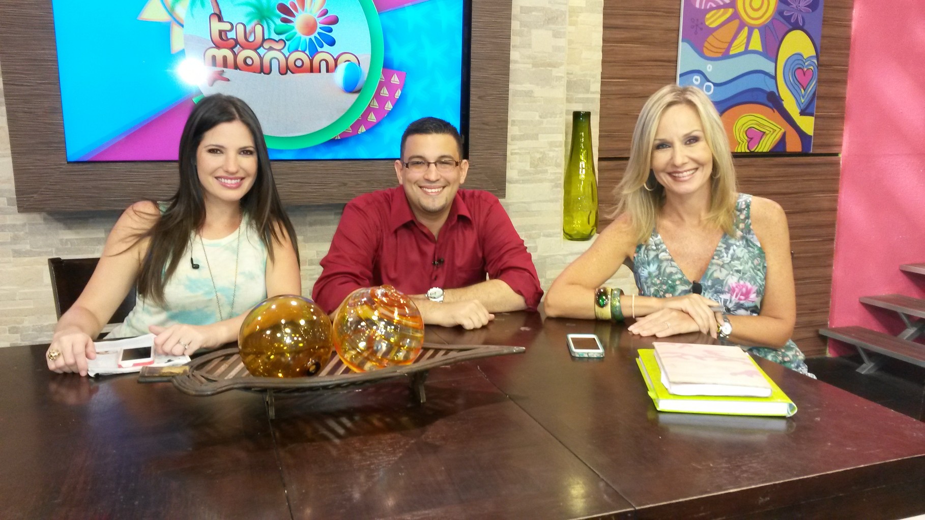 Con nuestras amigas de "Tu Mañana"