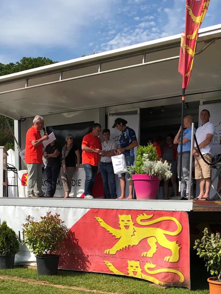 Fx récompensé pour sa 8ème place sur le 35km du trail d'Écouves 2019