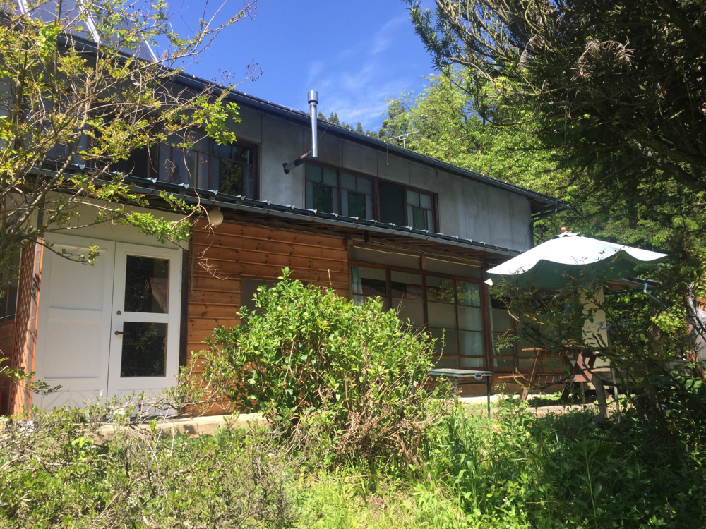 森の古民家リトリート 長野 古民家 あだむさんち 信州 宿 ソルガム たかきび 自然 山の中 静か