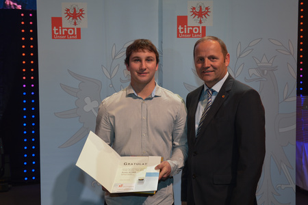Ehrung Ritzer Armin (KSC Bad Häring/Kufstein) vertreten durch Leitner Florian