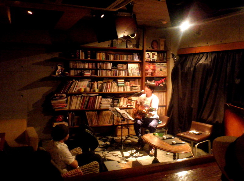 Music+Web KDDIウェブ 岩瀬敬吾