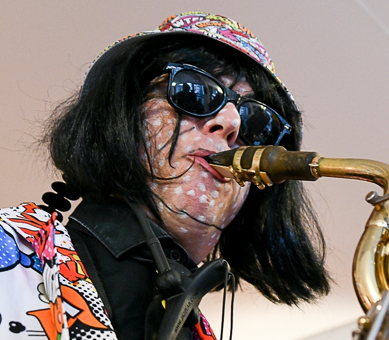 Alexander Roth, Baritonsaxofon