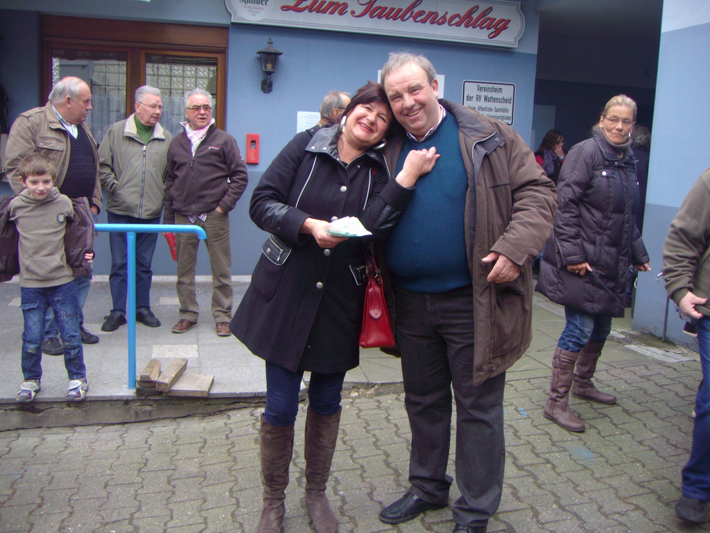 Jürgen-Greife.& Susanne-Liebert vom Verein Mückenstich e.v. bei der Geldübergabe 800€.