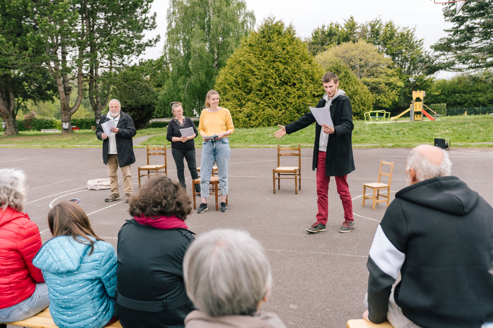 Cie Une Aile la Nuit - Portraits de familles - Langrolay-sur-Rance - Avril 2023