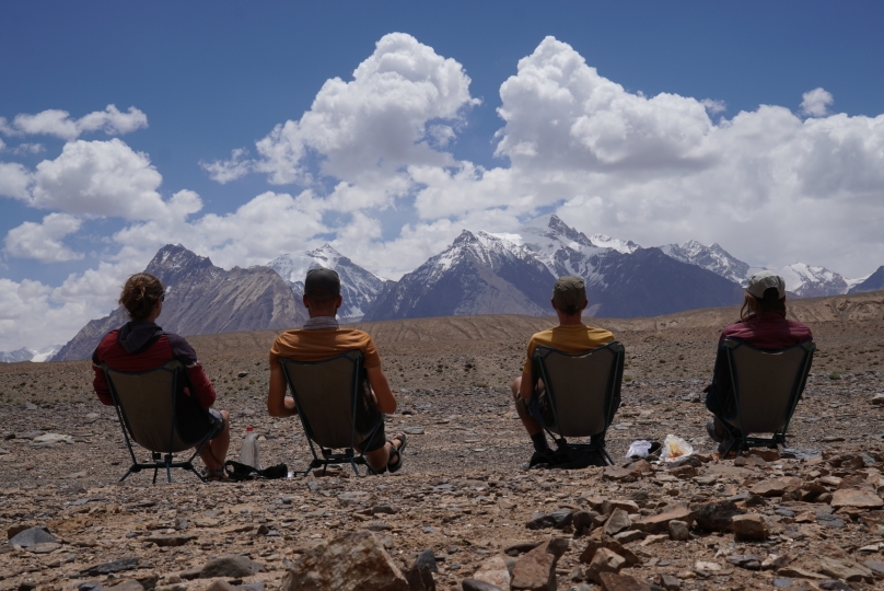 Lunchbreak mit Blick auf Pik Sowjetski Tadschikistan 