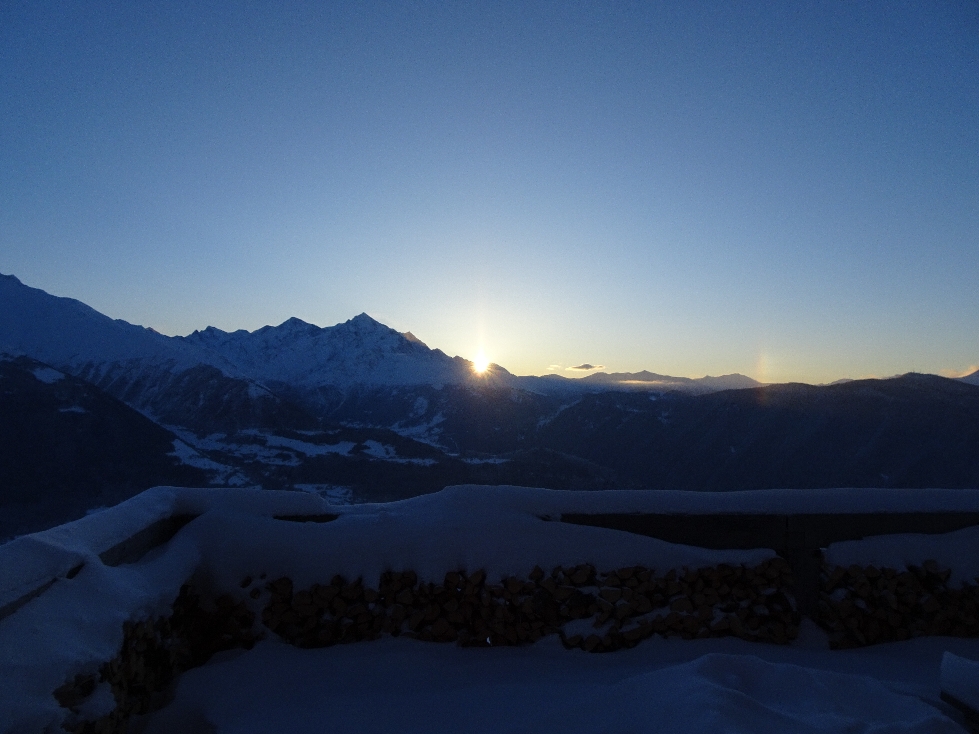 Sonnenaufgang in der Cloud Base Hut 
