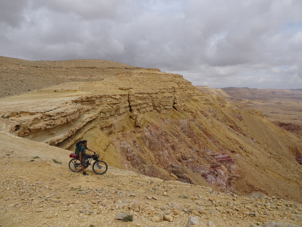 Am Rand des Grossen Makhtesh 