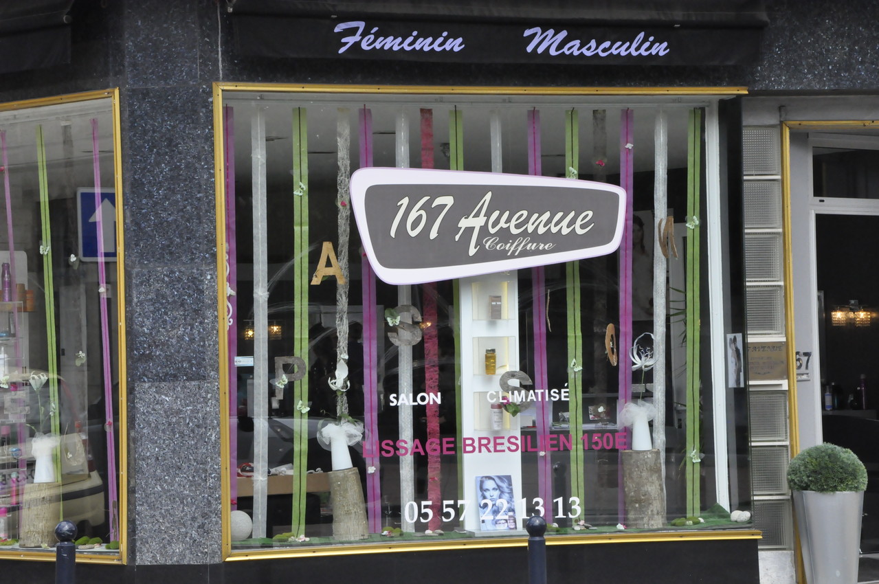 Vitrine printemps mariage