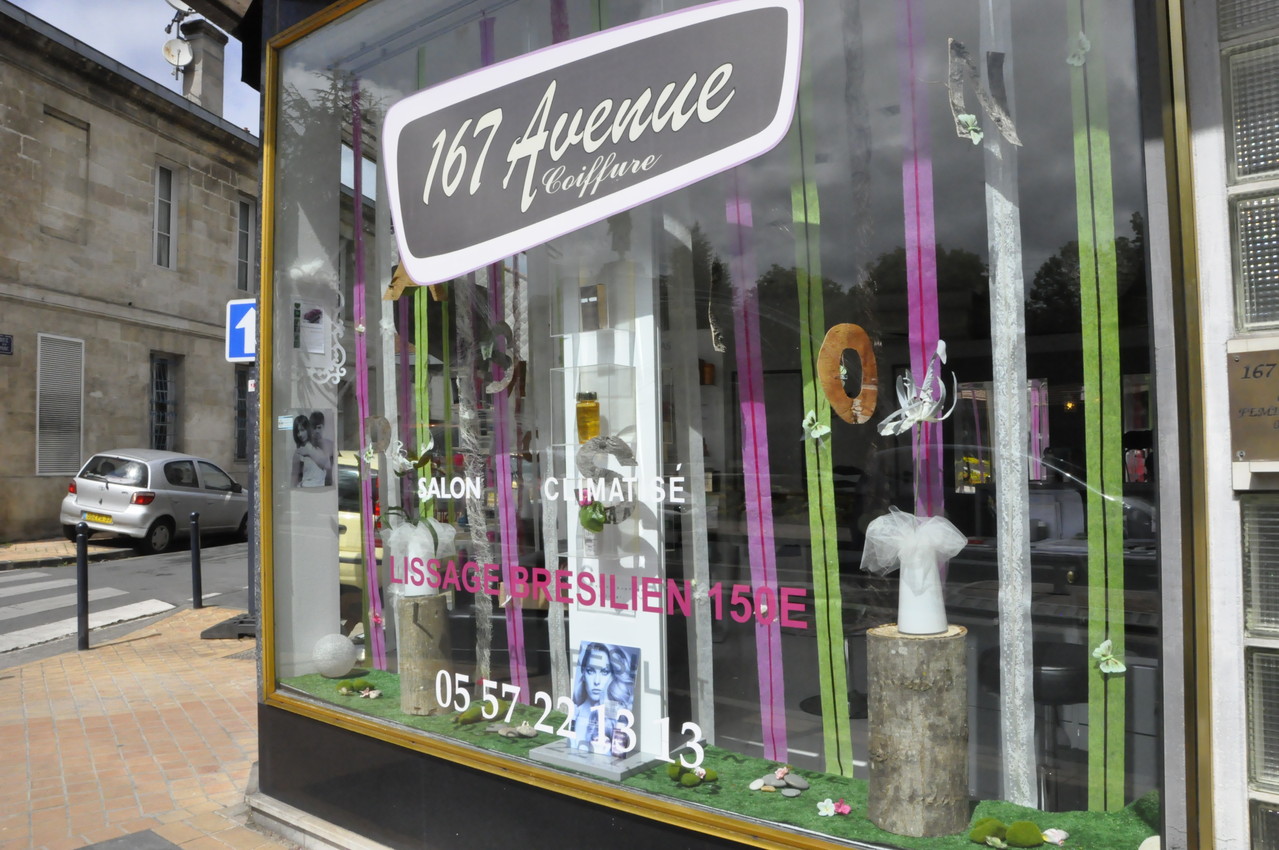 Vitrine printemps mariage