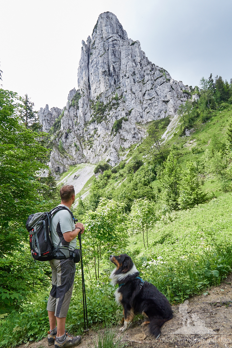 ... weiter Richtung Hörndlwand, die jetzt schon imposant ins Blickfeld rückt.