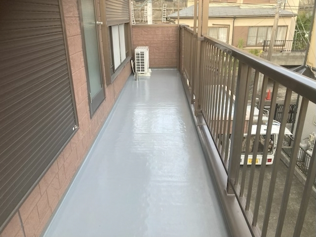 (防水完了後のベランダです)