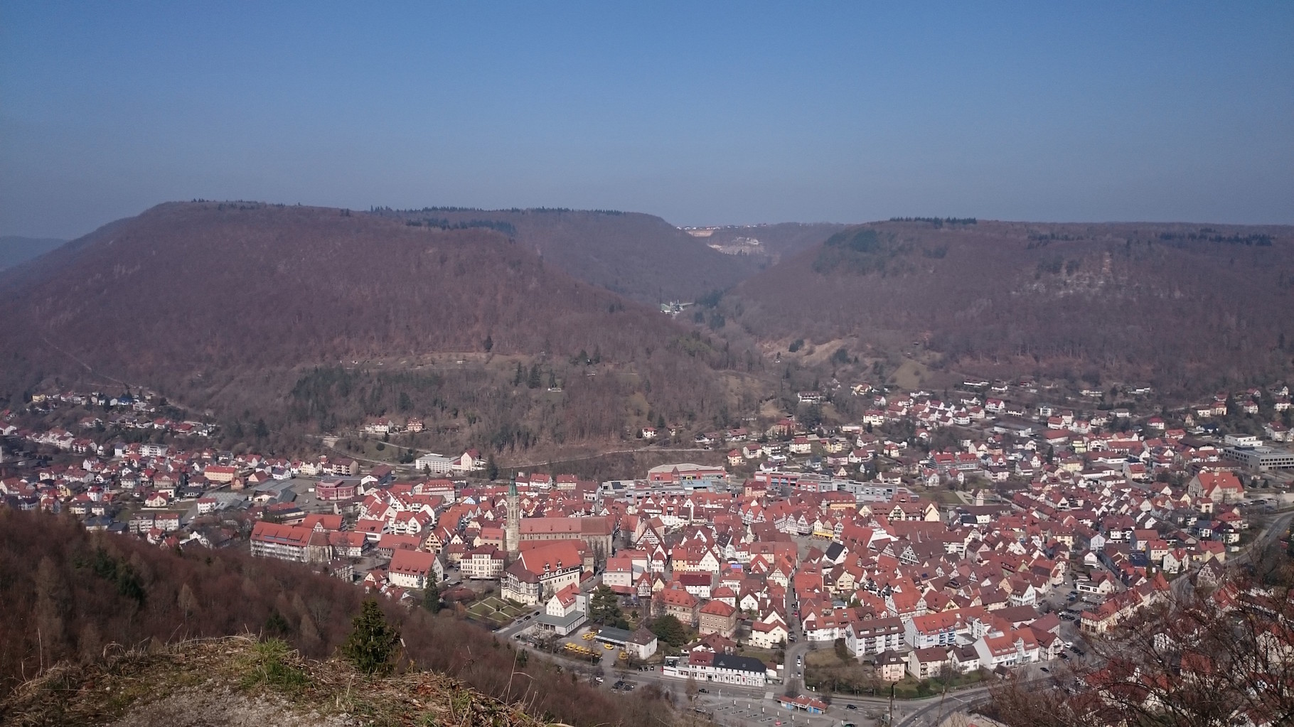 Blick vom Vorderen Hanner Felsen auf Urach
