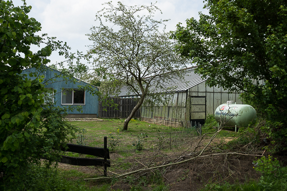 Mein Beitrag auf New Landscape Photography zum Thema Edgeland: Gewächshaus bei Loevelingloh, Münster.