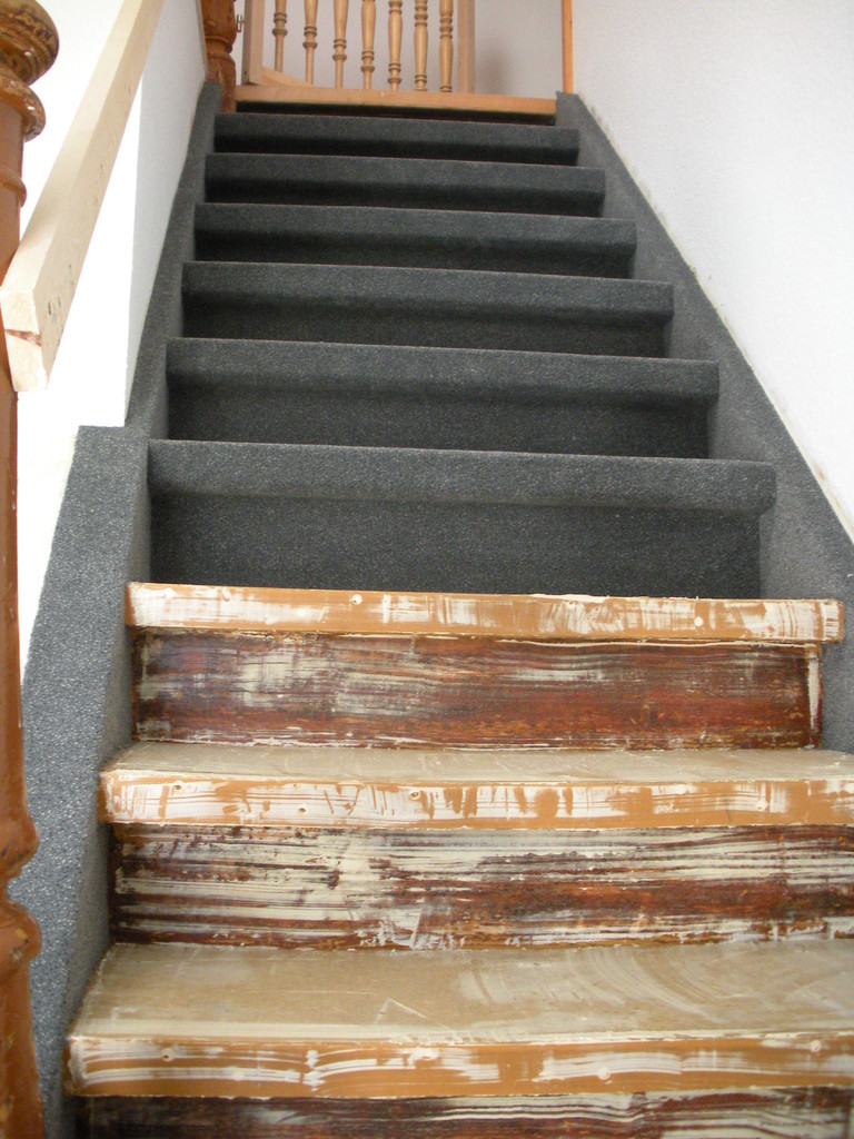 DG - Treppe bei der Verlegung