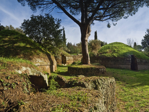 La ciudad de los muertos -  En la necrópolis de Banditaccia, cerca de Cerveteri, se construyeron más de un millar de tumbas a lo largo de toda la historia del mundo etrusco.