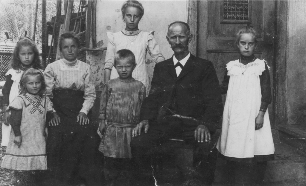 Familie des damaligen Präsidenten Brodbeck (Pirmins), um 1910