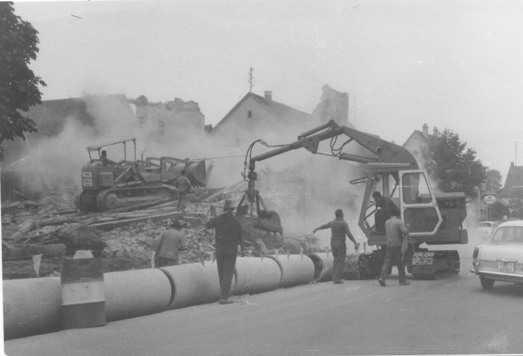 Abbruch des "Hübelihauses", heute Papeterie Korei, um 1962