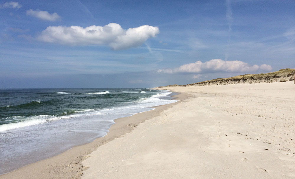 Der Strand in Richtung Sansibar