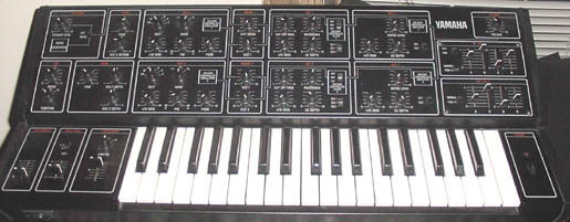 Yamaha CS-15