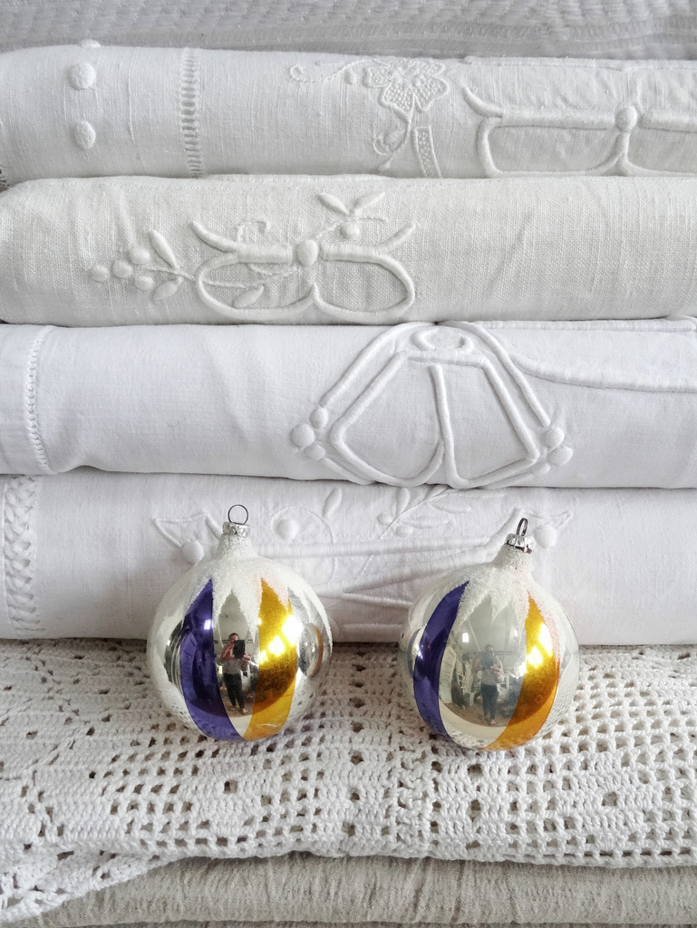 Alter weihnachtsschmuck blau https://www.princessgreeneye.net/ Weiss silber baumschmuck