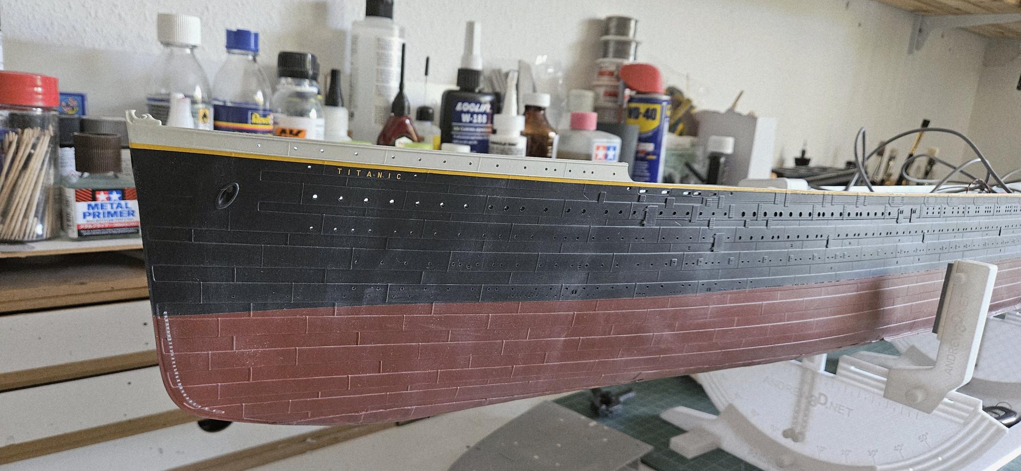 R.M.S. TITANIC - 1/200 by Trumpeter