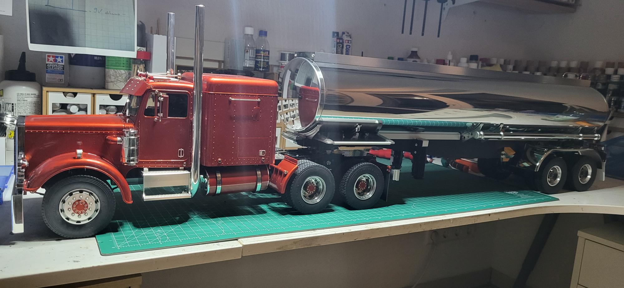 CUSTOMIZED KING HAULER - 1:14 by Tamiya & More