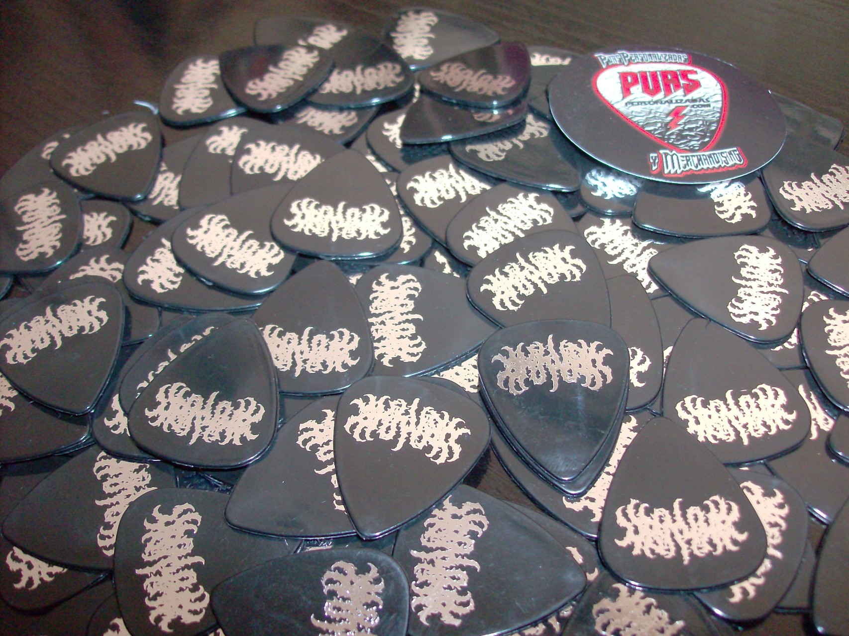 puas personalizadas , guitar picks