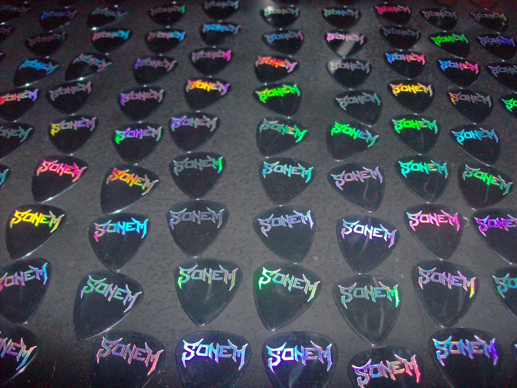 puas sonem, sonem picks