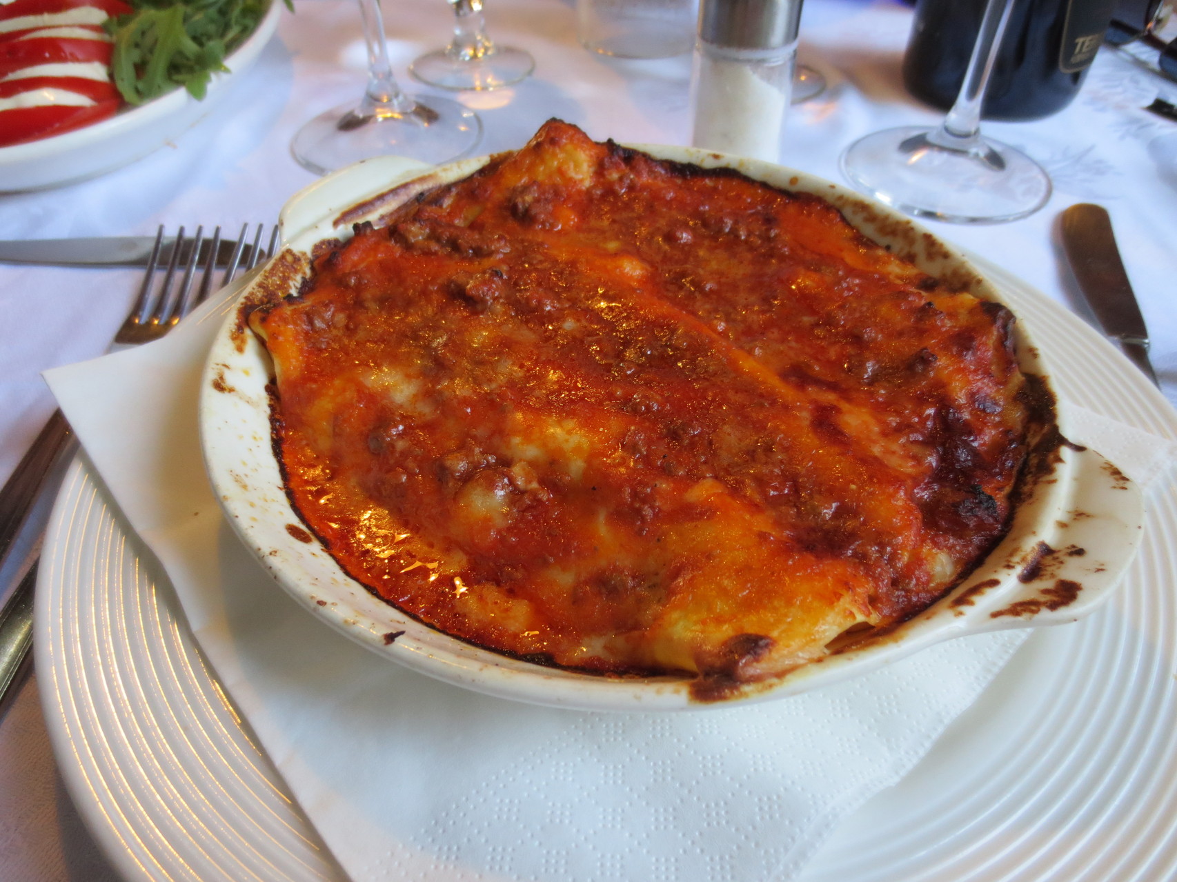 Ristorante La Vecchia Cantina in Trebbiantico: Hausgemachte Teigwaren..., im Bild "Cannelloni Rossini" 