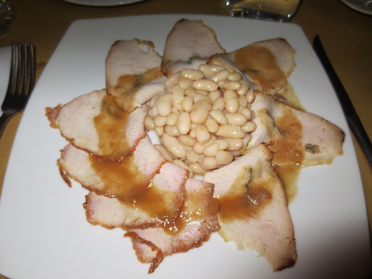 Ristorante La Vite (Soci/Ar): Arista di Maiale Speziata alla Salvia e Rosmarino con Fagioli Cannelini all'Olio