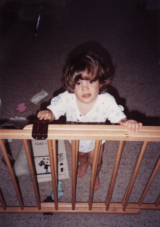 ...lass mich raus, raus, raus, raus........! (Cristiana, Juni 1991)