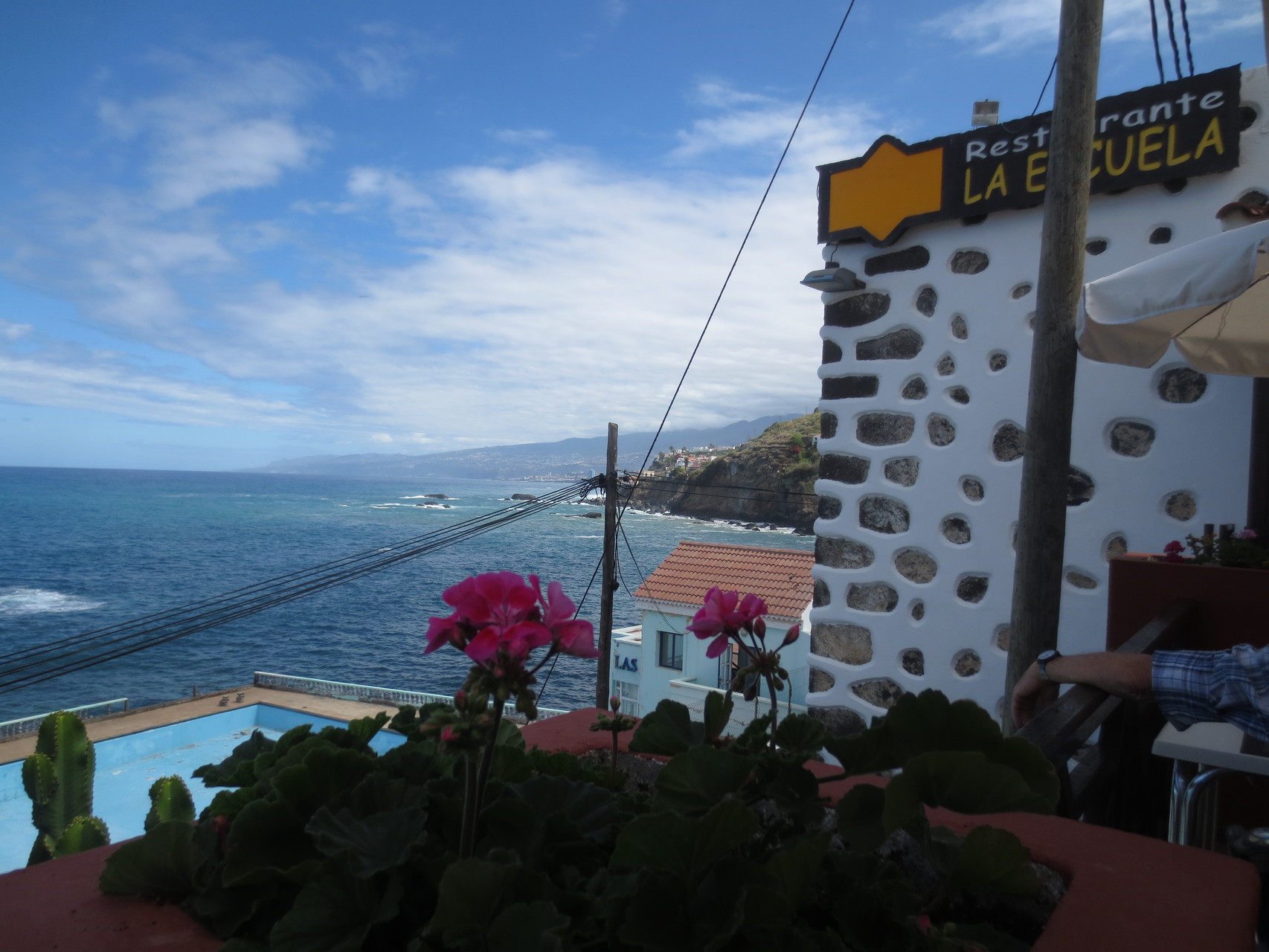 San Juan de la Rambla - Las Aguas - (Restaurante La Escuela) wunderschöner Weiler an der Küste unterhalb San Juan de la Rambla - Nordwesten der Insel