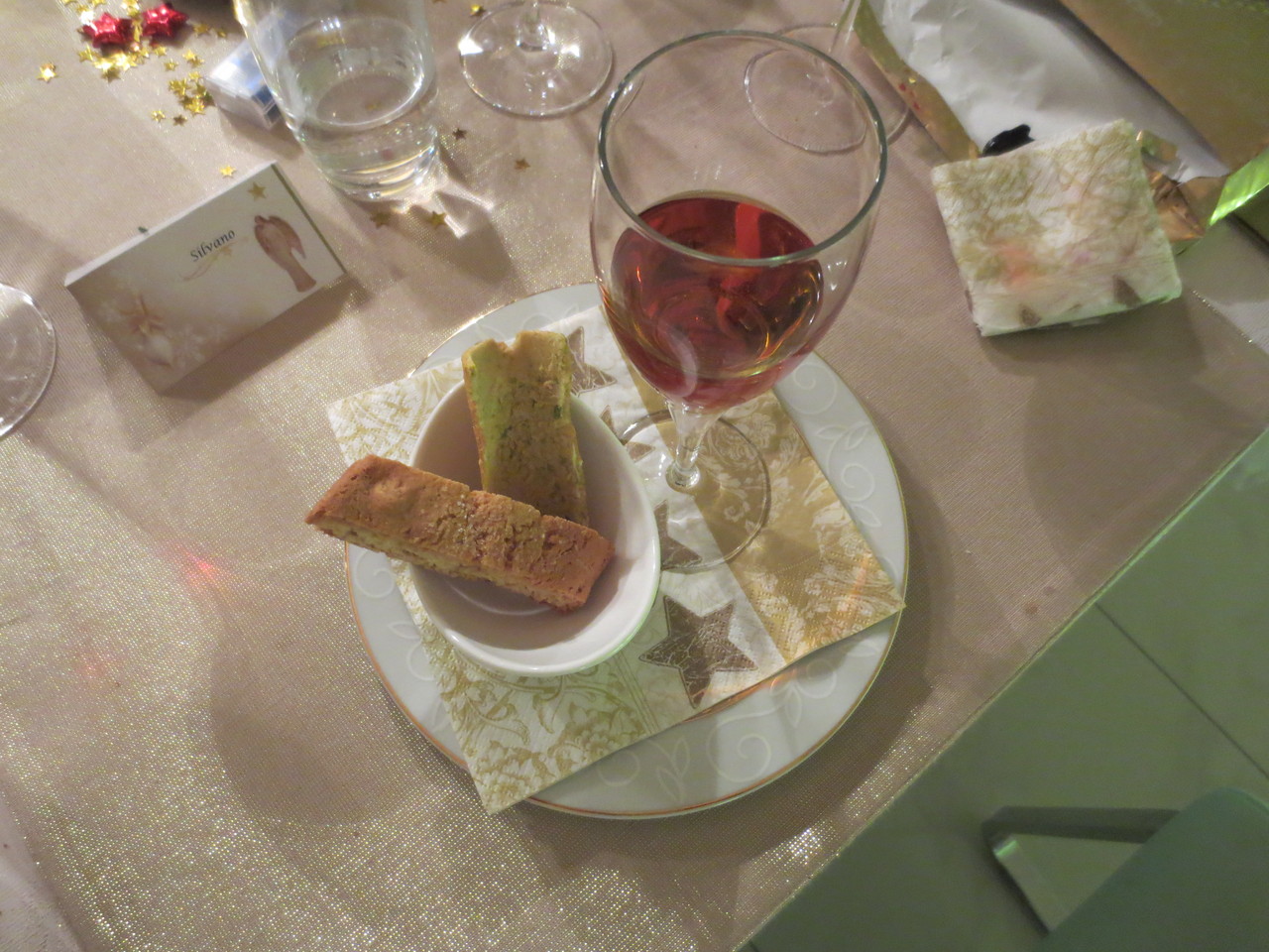 9. Gang - Italian Style: Cantucci e Vin Santo (Knackigsüsse Cantucci mit 18-jährigem Vin Santo (Chianti Rufina "Villa di Vetrice", 1995)