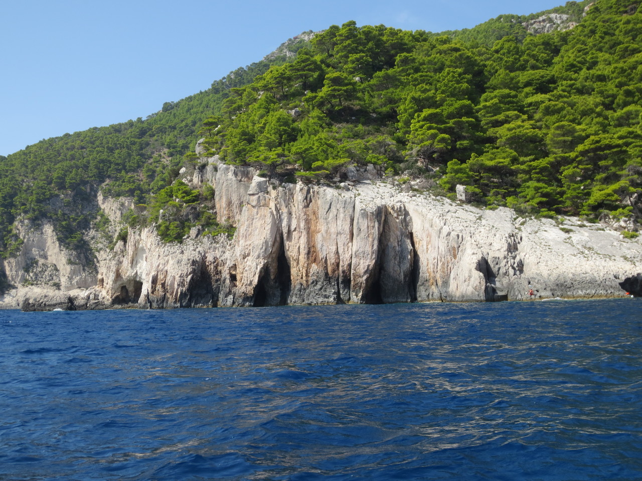 Südwestküste der Insel - Bootstour auf eigene Faust (Küstenerkundung)