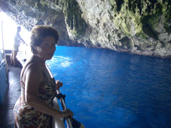 Grotta Azzurra, Castro