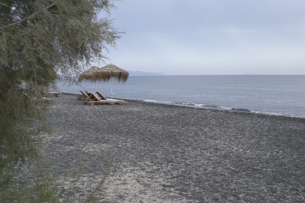 Perissa Beach Santorini (Südosten der Insel)