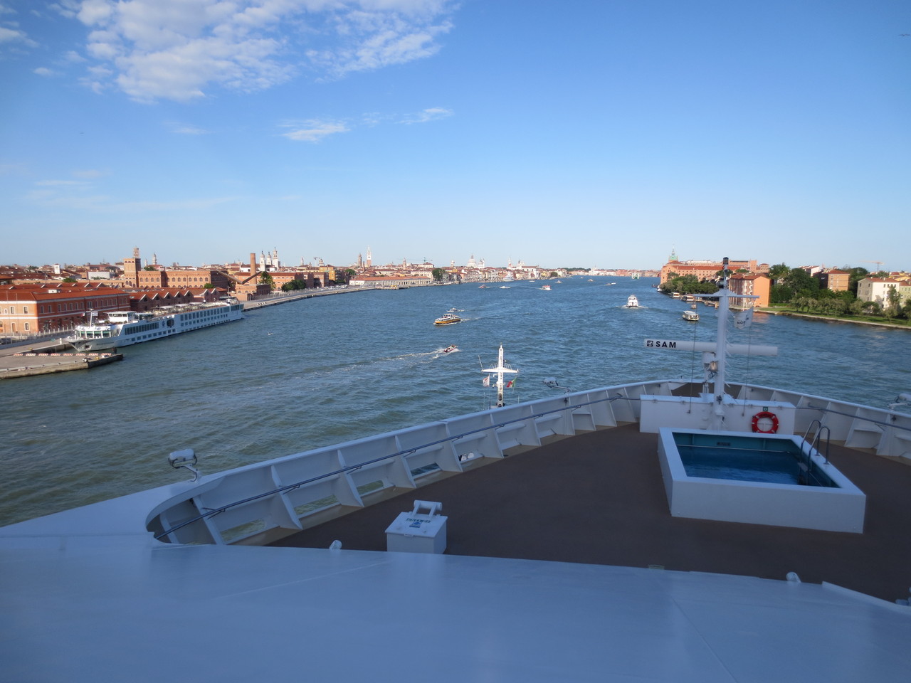 Die Idylle der Lagunenstadt Venedig: Ausfahrt mit der Norwegian Jade 