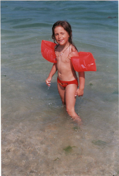 Cristiana ist kaum aus dem Wasser zu bringen....!