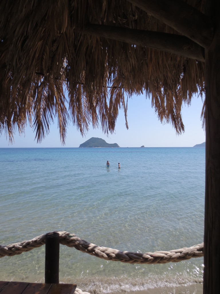 Porto Koukla.., an der Lagana's Bay - Wunderschön gelegene Beach Bar