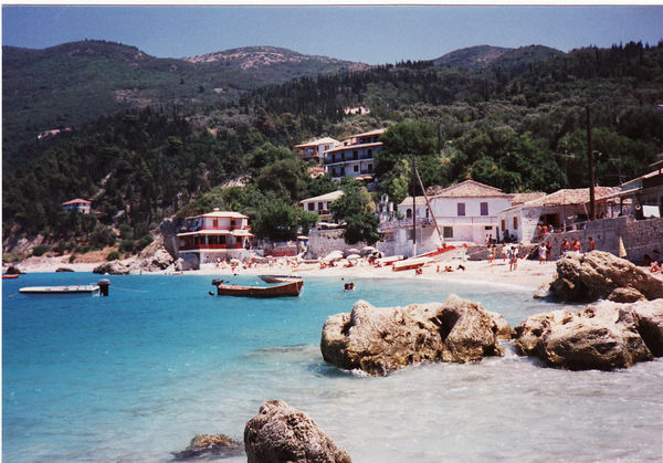 Agios Nikitas, Meerzugang